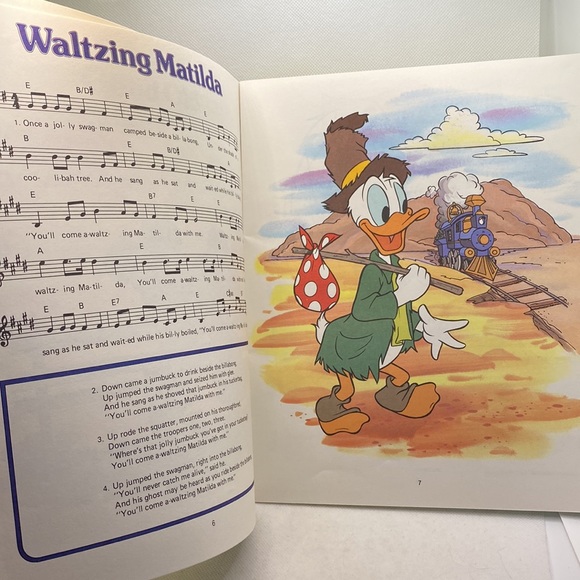 Disney Sing Along Songbook Children’s Favorites 80s Kids Sheet Music Book - Picture 10 of 13
